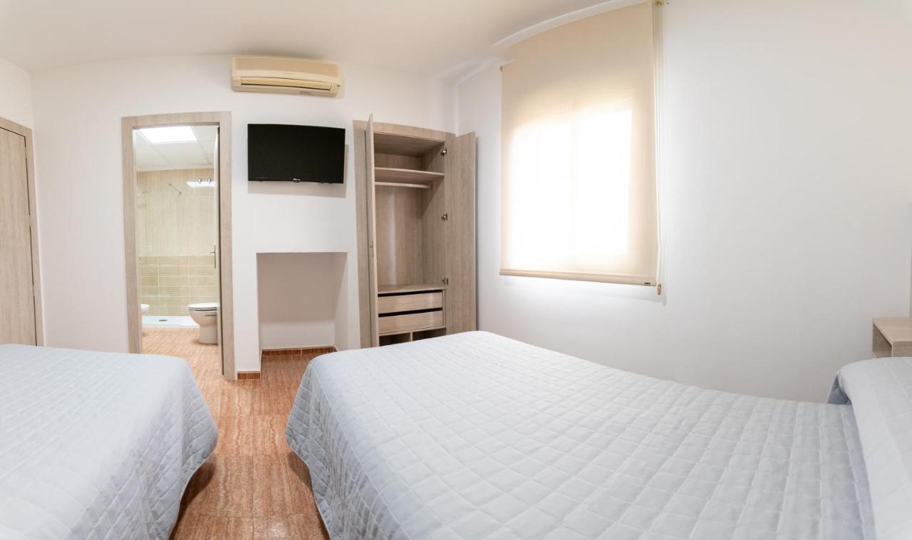 Hostal Vinuela San Pedro de Merida Luaran gambar