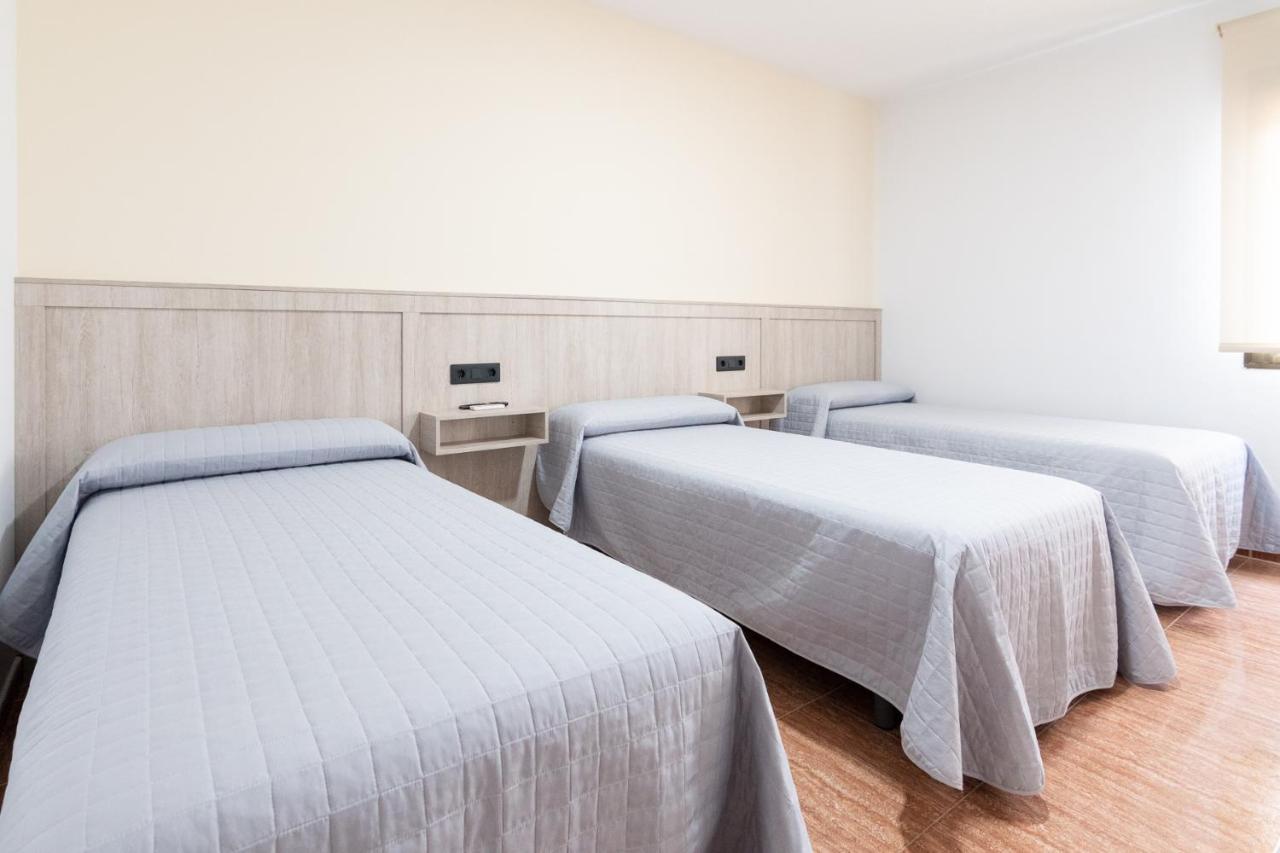 Hostal Vinuela San Pedro de Merida Luaran gambar