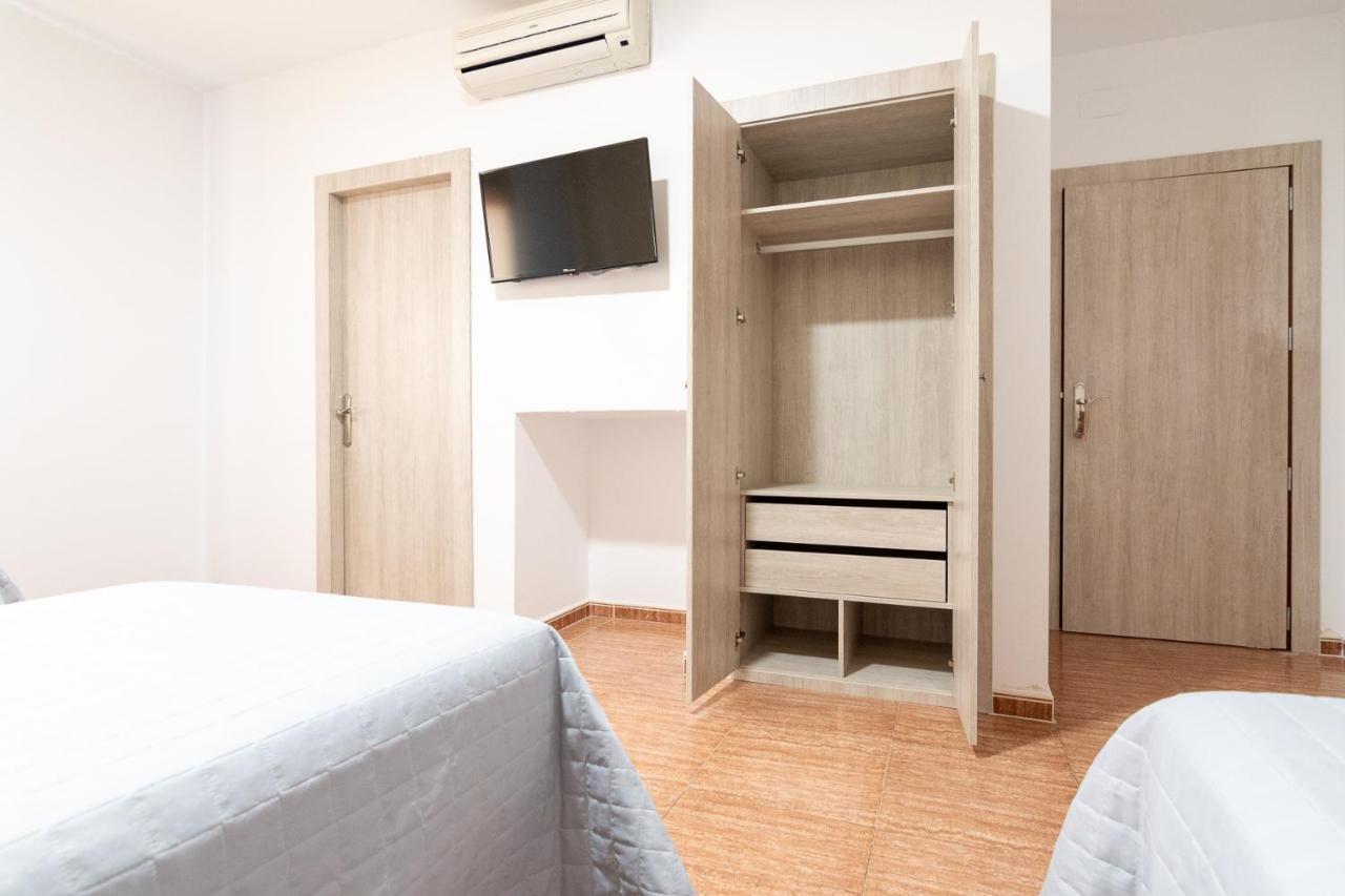 Hostal Vinuela San Pedro de Merida Luaran gambar