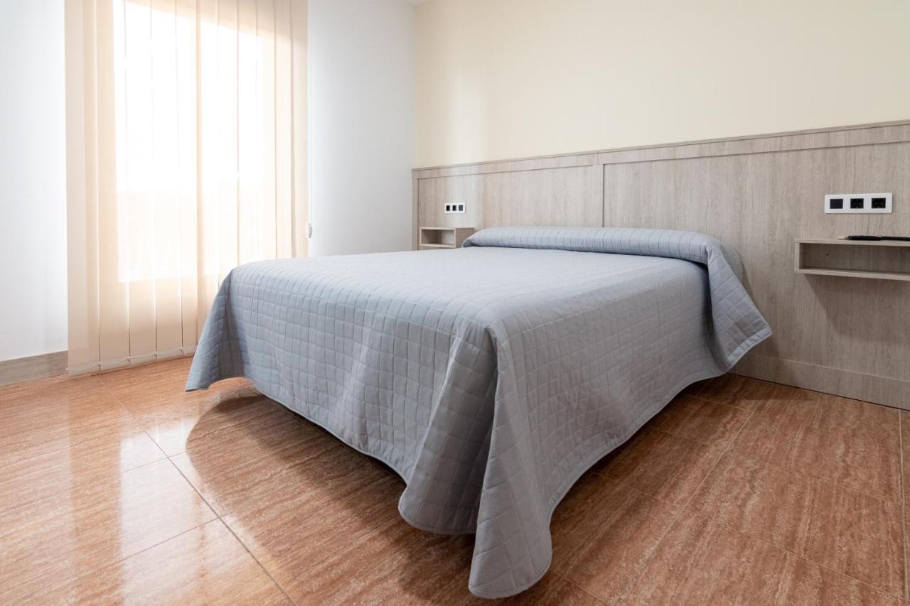 Hostal Vinuela San Pedro de Merida Luaran gambar
